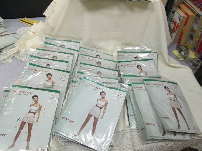 Jacqueline pantyhose one size fit C...