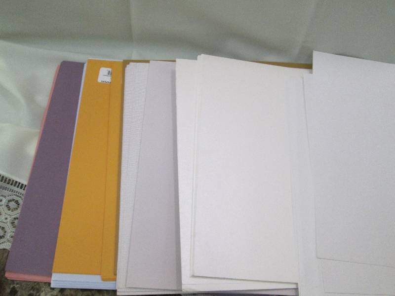 Assortment of paper ice, Champagne,...