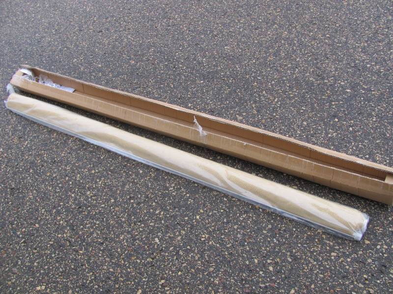 lot 28 image: Sunscreen Window Shades
