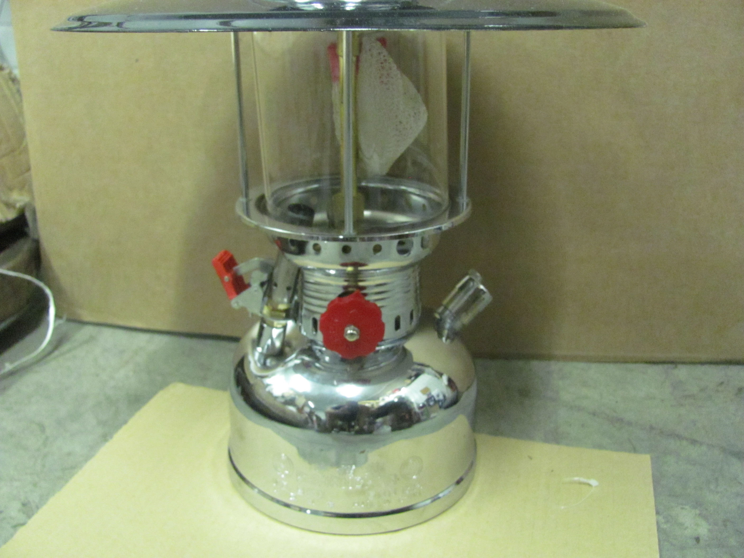 lot 37 image: Hurricane Lanterns