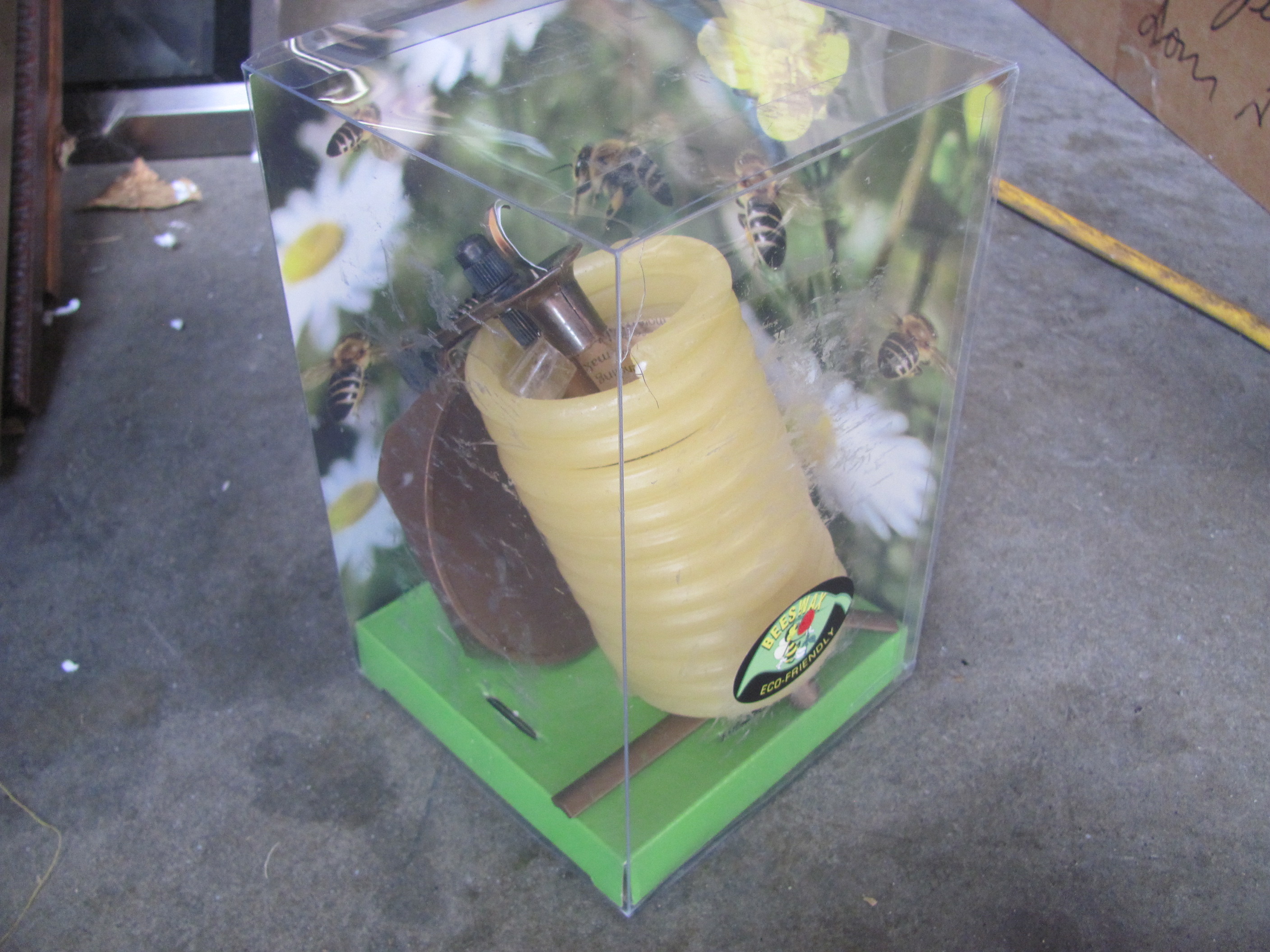 lot 46 image: Bees Wax Candles