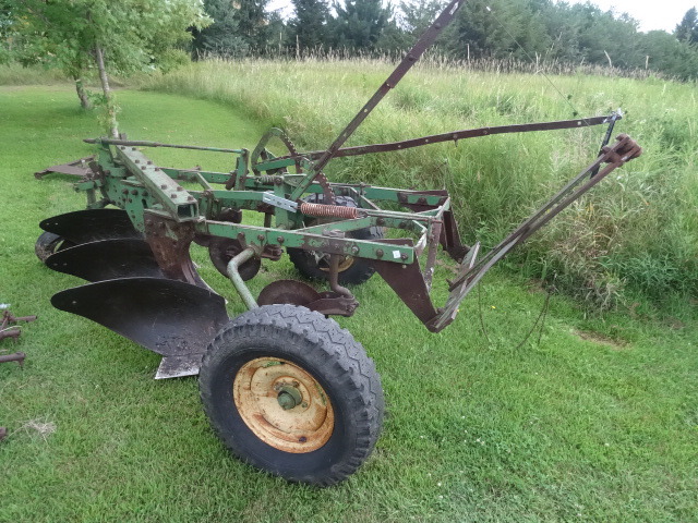 lot 2 image: Bottom Plow