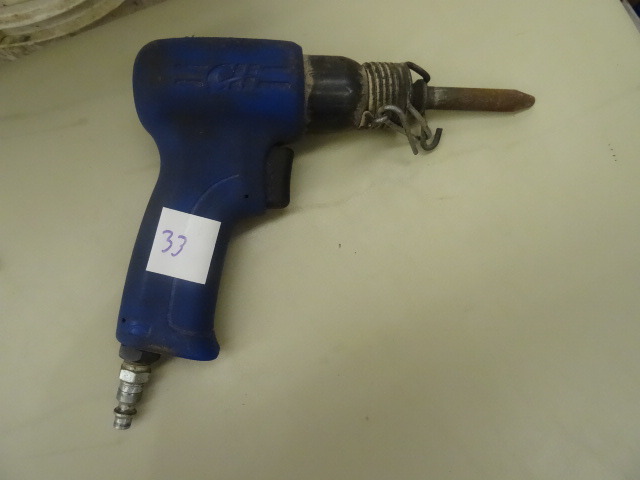lot 33 image: Air Hammer