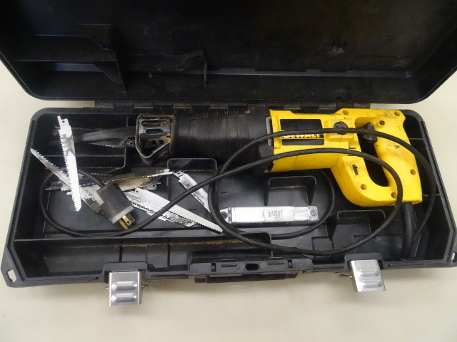 lot 54 image: Reciprocating Saw