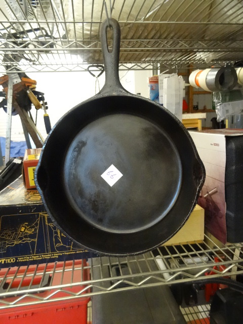 lot 66 image: Cast Iron Skillet