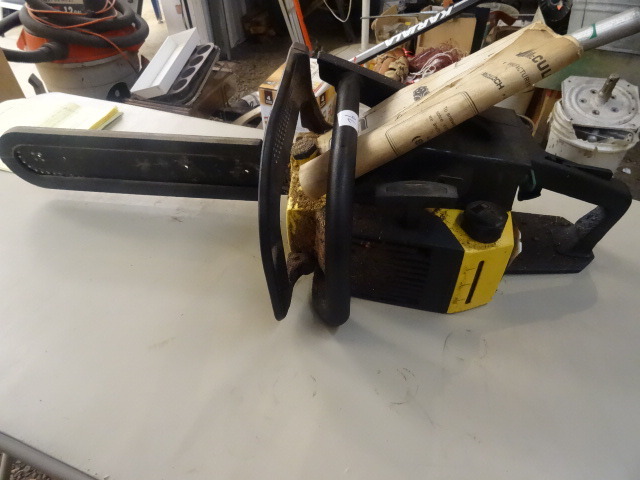 lot 76 image: Chain Saw