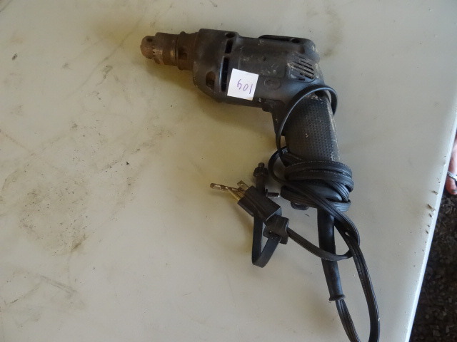 lot 104 image: 38 Drill