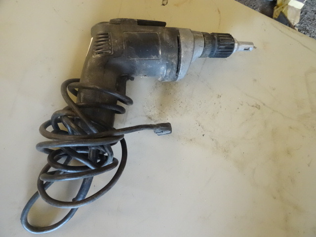lot 105 image: Sheetrock Screw Gun
