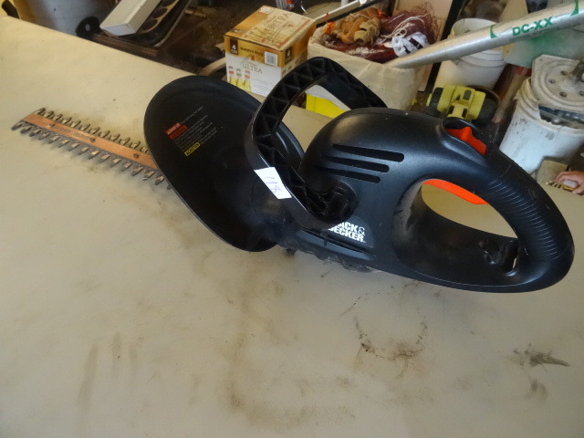 lot 118 image: Hedge Trimmer
