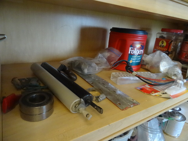 lot 140 image: Misc Stuff
