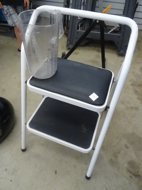 lot 147 image: Folding Step Stool