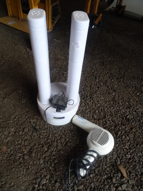 lot 188 image: Boot and Glove Dryer