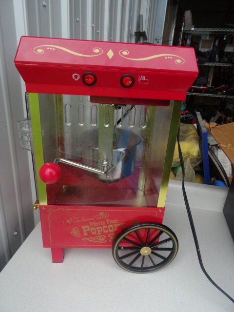 lot 192 image: Popcorn Maker