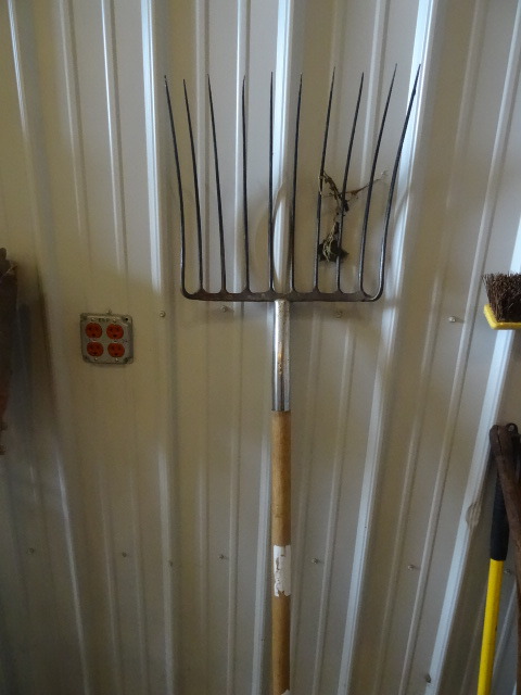 lot 206 image: Silage Fork