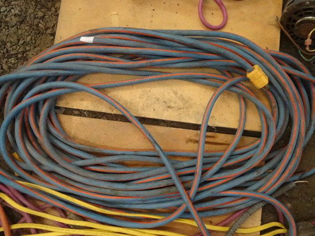 lot 265 image: Extension Cord