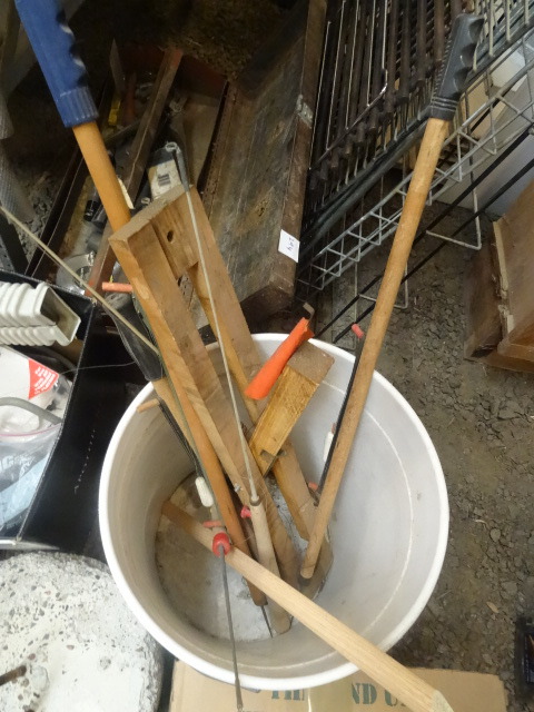 lot 291 image: Ice Fishing Equipment