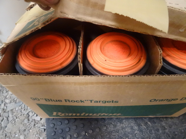 lot 292 image: Clay Pigeons