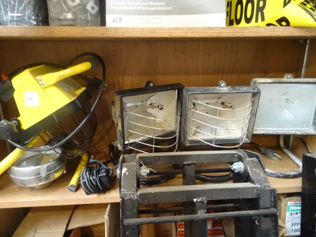lot 304 image: Halogen Shop Lights