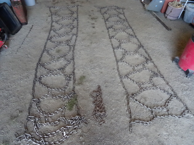 lot 310 image: Tractor Tire Chains