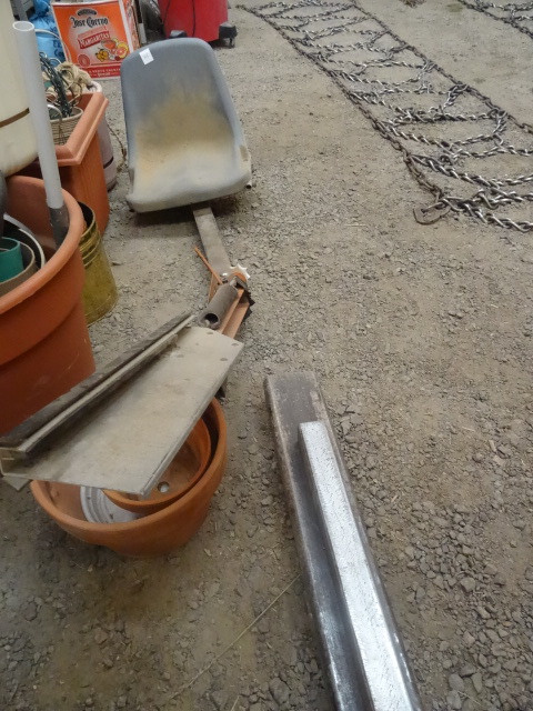 lot 315 image: Clay Pigeon Thrower
