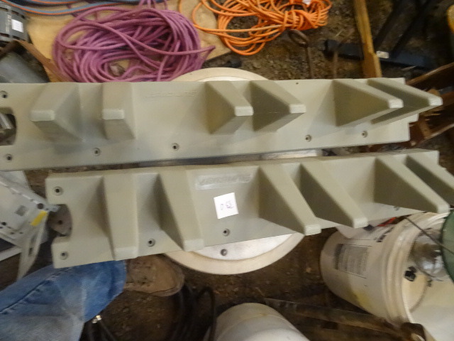 lot 330 image: Tool Holder
