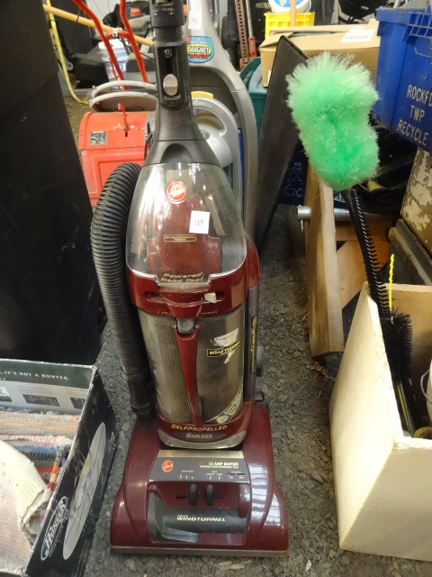 lot 339 image: Vacuum