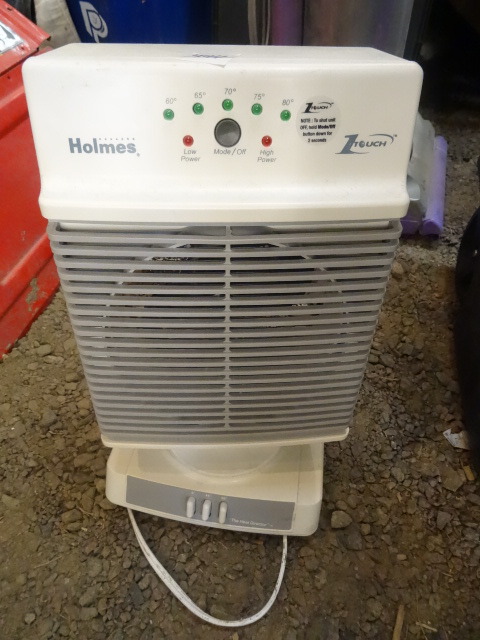 lot 444 image: Holmes 1 touch heater