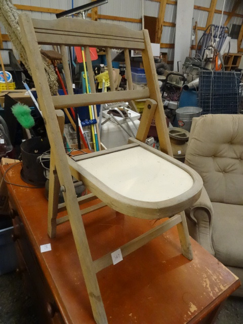 lot 367 image: Kids Stool