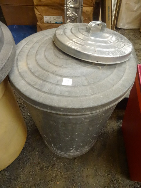 lot 372 image: Garbage Can