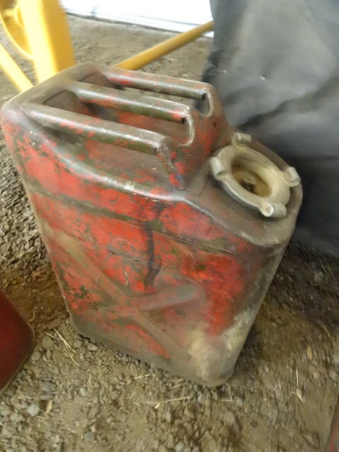 lot 411 image: Vintage Metal Gas Can