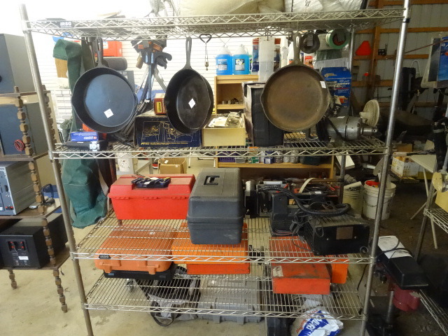 lot 436 image: Wire shelving