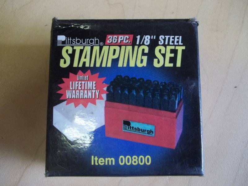 lot 46 image: Stamping set & roller stamp