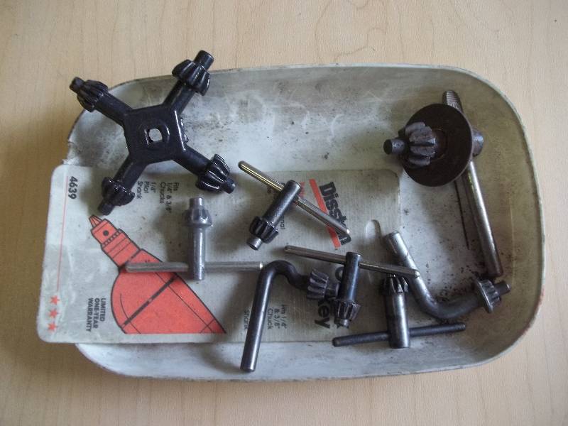 lot 51 image: Drill accessories