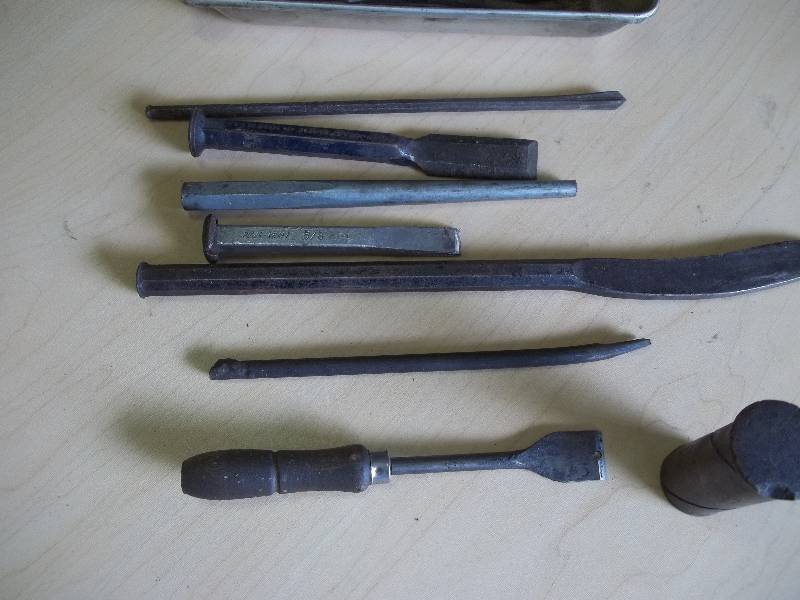 lot 52 image: Chisels