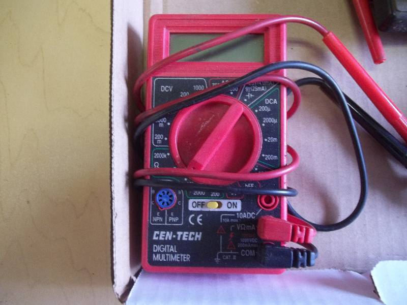 lot 65 image: Digital & Analog Multi Meters