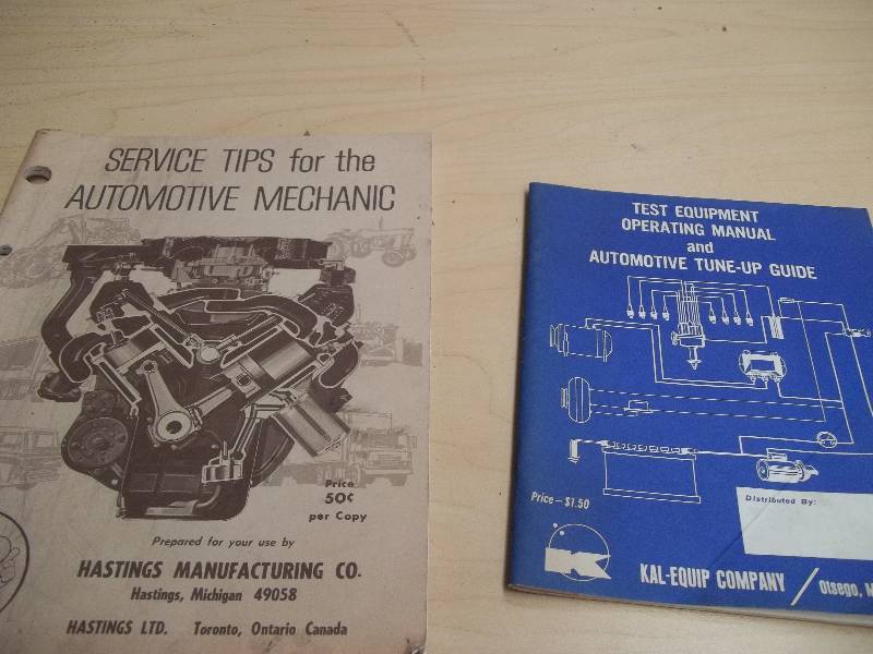 lot 533 image: Misc Automotive and Engine Service Manuals