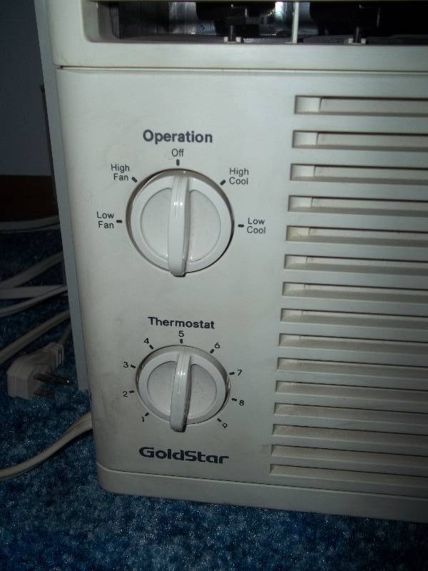 lot 682 image: Air Conditioner