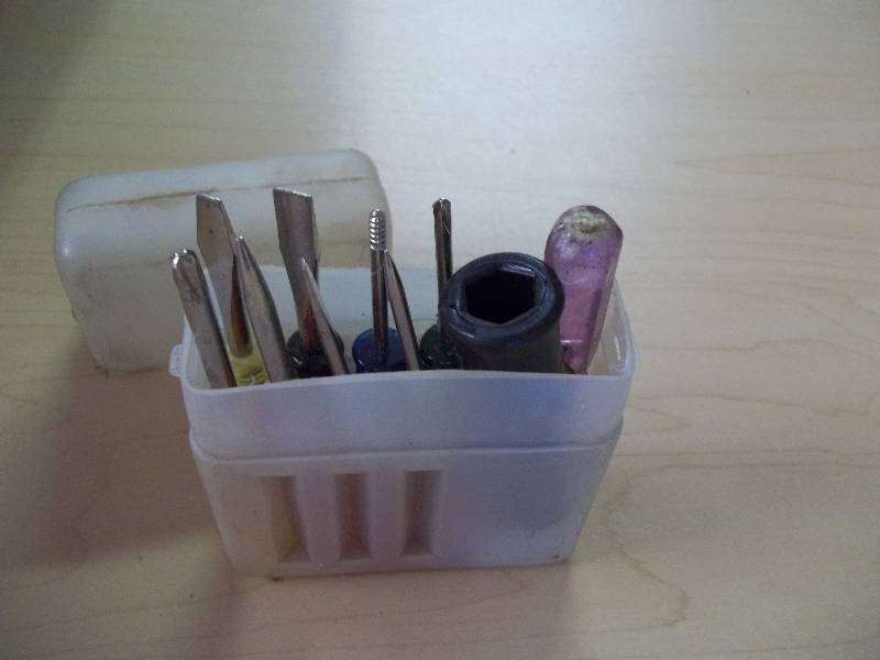 lot 102 image: Misc Tools