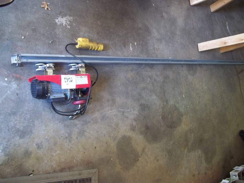 lot 215 image: Chicago Electric Hoist with Track