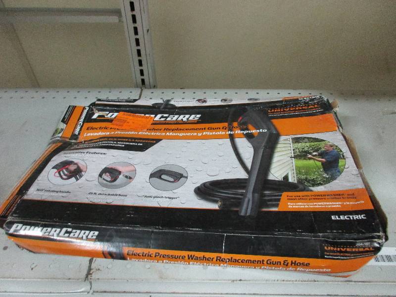 Pressure washer gun and hose