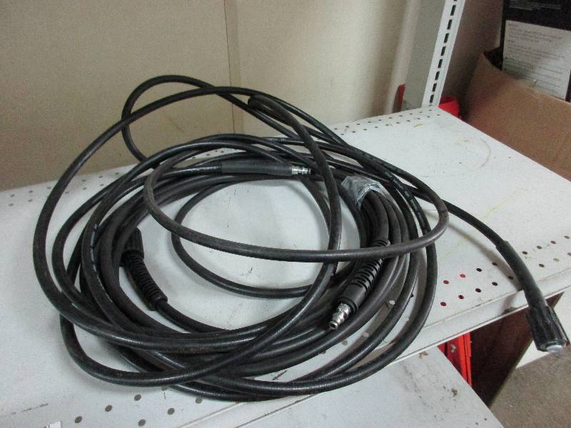 2 pressure washer hoses
