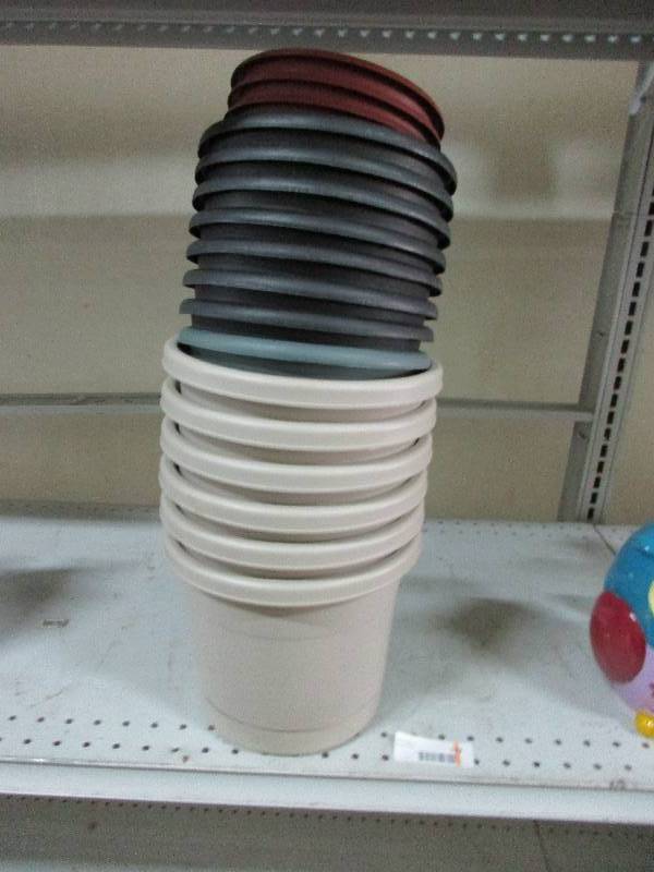 Plastic pots