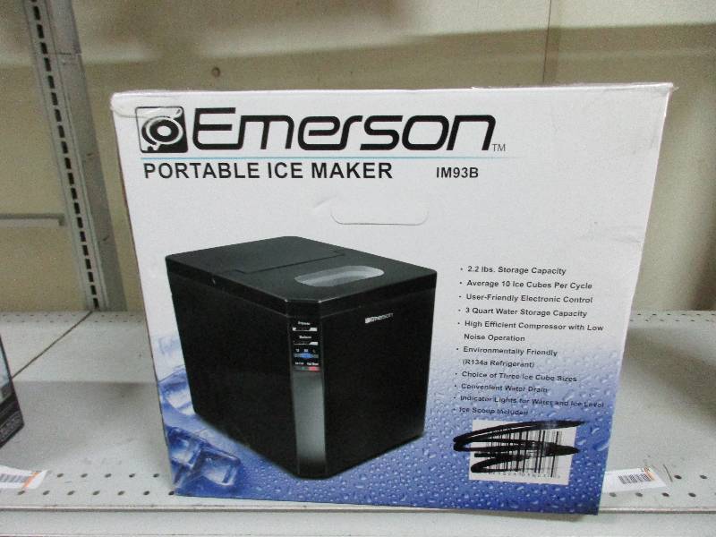 Portable ice maker
