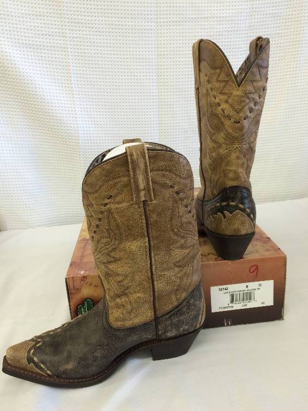 lot 9 image: Laredo Womens Two-Tone Leather Western Boot 9