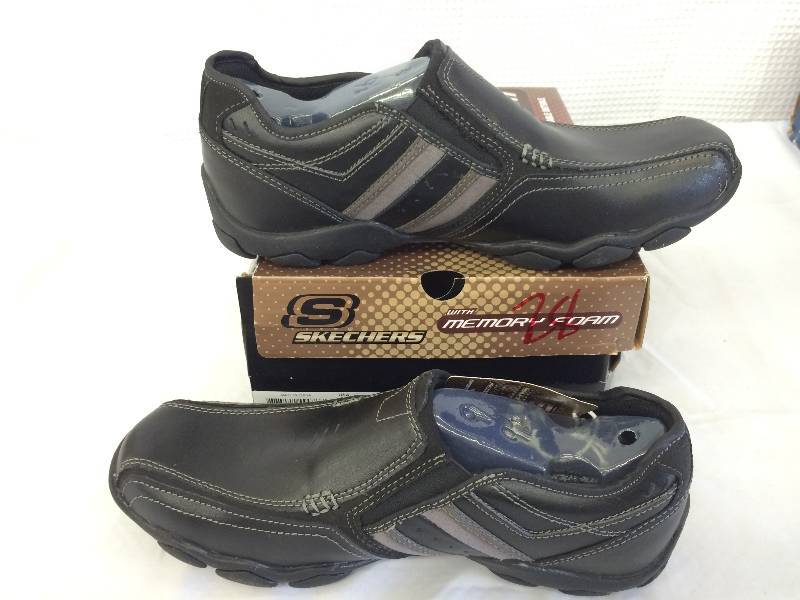 lot 28 image: mens skechers with memory foam  size 9.5