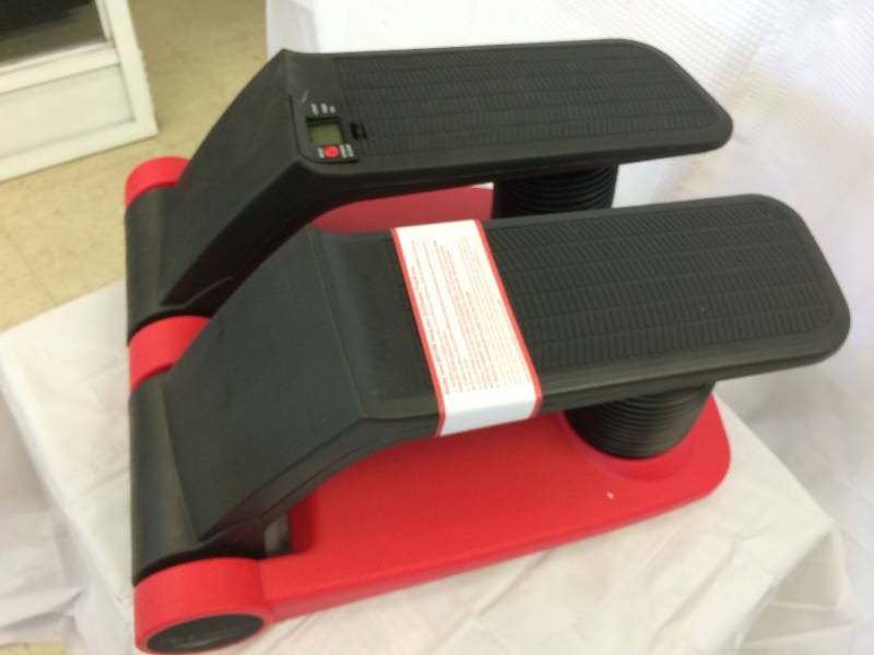 lot 115 image: AS seen on tv Tristar Air Climber Stepper, new, retain 119.99