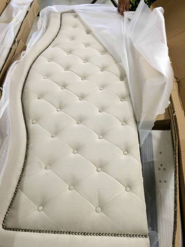 lot 121 image: Hillsdale Furniture 1566BKRT Trieste Bed Set with Rails, King, Buckwheat