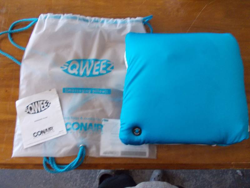 lot 28 image: Squeez Massaging Pad