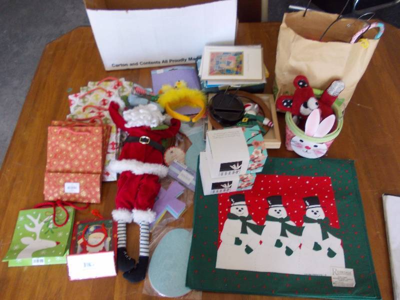 lot 42 image: Large Variety Of Seasonal Decor