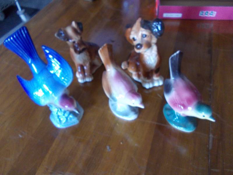 lot 41 image: 3-Bird Figurines, 2-Dog Figurines (Some Royal Copely)